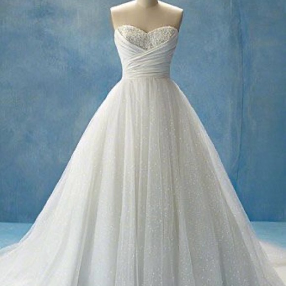 Alfred Angelo White Wedding Dress - Picture 1 of 1